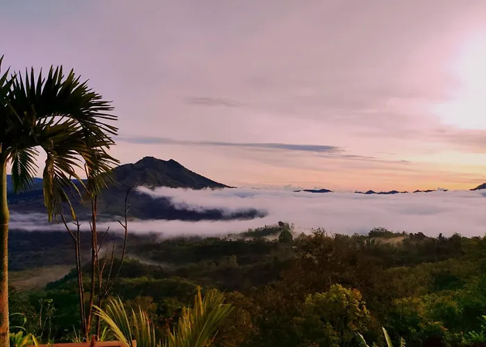 Batur View - Loft ホームステイ *