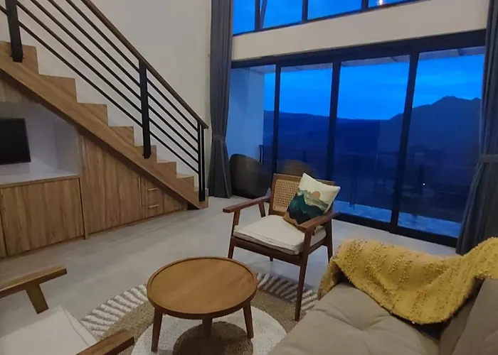 ホームステイ Batur View - Loft *